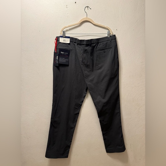 Tommy Hilfiger TH Flex Gray Dress Pants 42x32 Stretch Tailored Career Office NEW - Picture 3 of 5